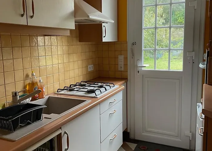 Les Ilous Proche بيت للعطل *